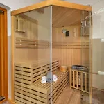 Beautiful In With Sauna بيت للعطل