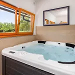 Beautiful In With Sauna Feriehus Lukovdol