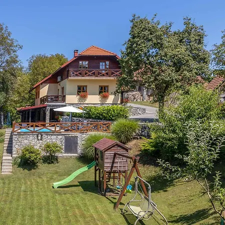 Stunning In With Sauna Ferienhaus Lukovdol