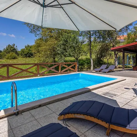 Stunning In With Sauna * Lukovdol