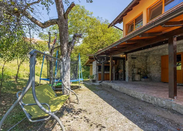 Stunning In With Sauna Ferienhaus Lukovdol